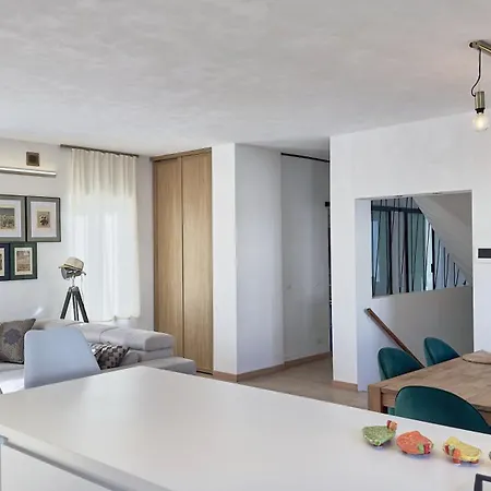 Apartment Duck Palace For 6 Moniga del Garda