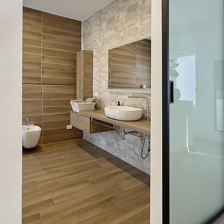 Duck Palace For 6 Apartment Moniga del Garda