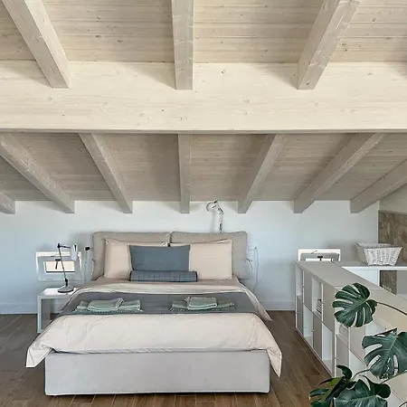 Duck Palace For 6 * Moniga del Garda